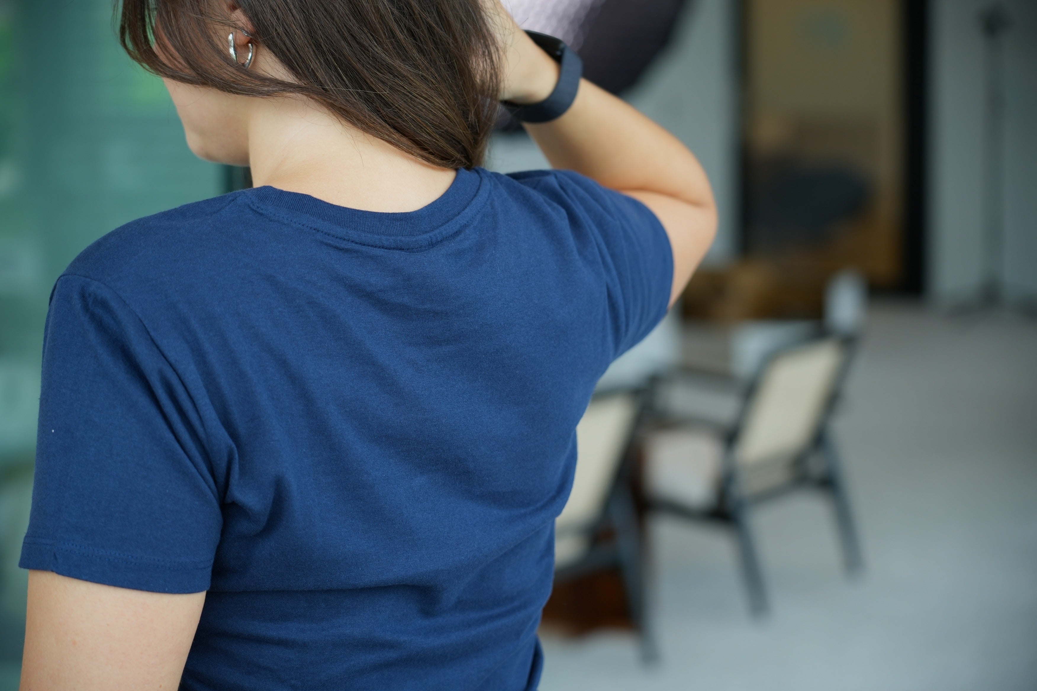T-Shirt Empowering growth together - Frau
